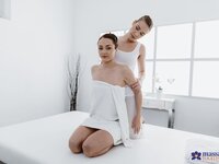 Massage Rooms - Beautiful sensual sapphic romance - 02/27/2021