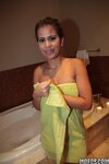 Latina Sex Tapes - Hot Bath For Babe - 09/16/2011