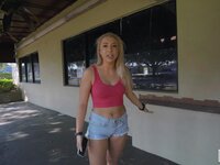 Stranded Teens - Hottie Has Nowhere To Go - 03/18/2020