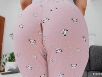 Brazzers Exxtra - Pajamas Made For Ripping - 08/16/2021